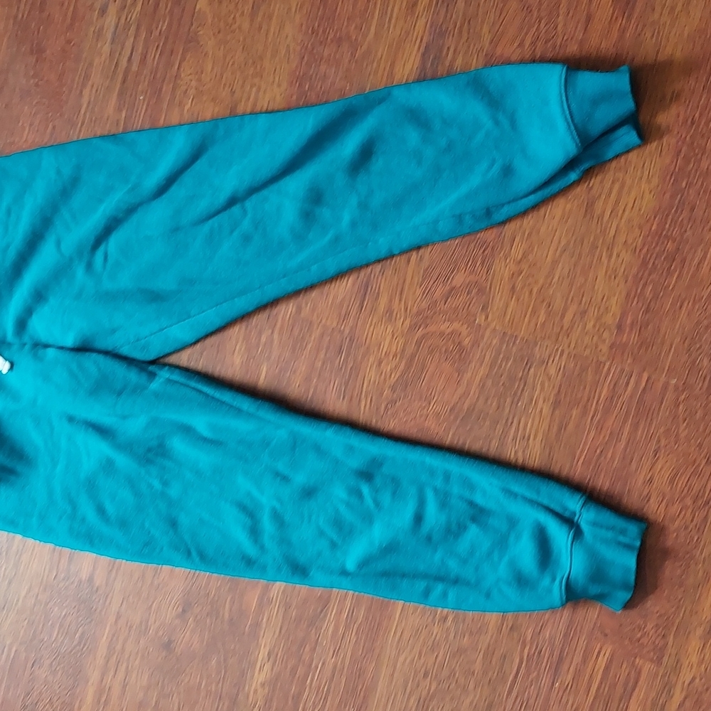 Sweats - Picture 4 of 7